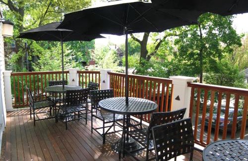 Coolidge Corner South Side Hotel | Longwood Inn