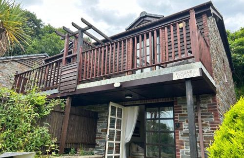 Looe House | Looe, Cornwall, Homehill Cottage - quiet location and views