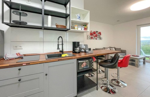 Bad Salzungen Apartment | Look forward to a fantastic stay in this inviting vacation apartment with a landscape panorama.