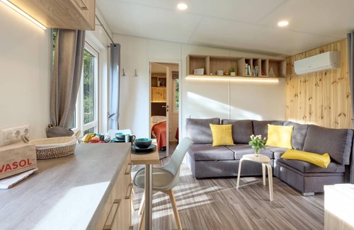 Wemding House | Look forward to an eventful vacation close to nature in the Tiny Haus at the Camping Park Wemding!
