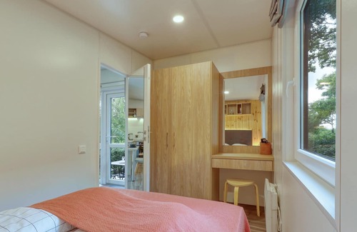 Wemding House | Look forward to an eventful vacation close to nature in the Tiny Haus at the Camping Park Wemding!