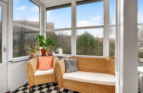 Øgadekvarteret Apartment | Look forward to an unforgettable vacation in a good location in this vacation apartment.