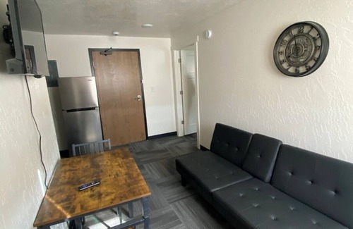 Green River Apartment | Looking for a quiet, cozy escape in the heart of historic Green River, WY? Our 1 bed/1 bath Airbnb offers the perfect blend of charm and comfort — just steps away from the scenic beauty and local history that make this town so special.