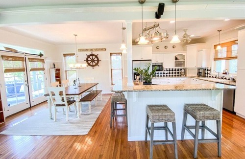 Harkers Island House | Lookout Cottage- Waterview Home close to Cape Lookout