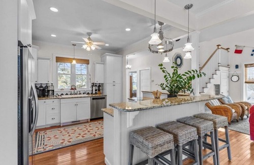 Harkers Island House | Lookout Cottage- Waterview Home close to Cape Lookout