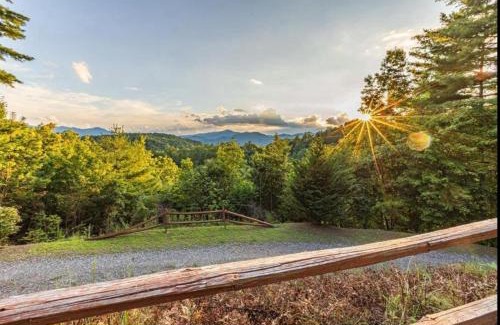 Bryson City House | Lookout Lodge