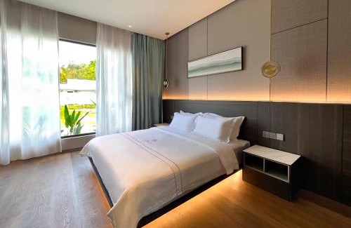 Pantai Tengah Villa | Looma Private Pool Villas