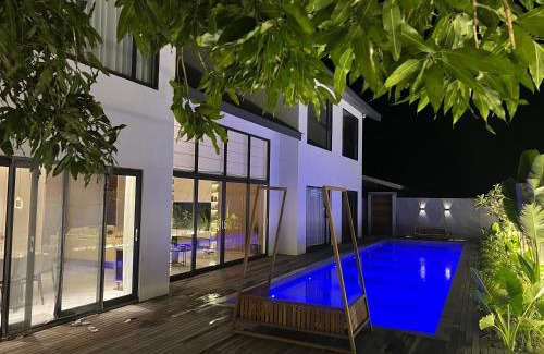 Pantai Tengah Villa | Looma Private Pool Villas