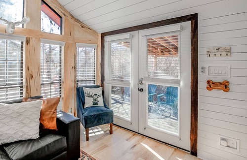 Breckenridge Cabin | Loose Moose Cabin: Dog Friendly, Outdoor Access