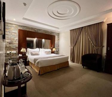 Sari Street Apartment | Loren Served Apartments AL Salamah