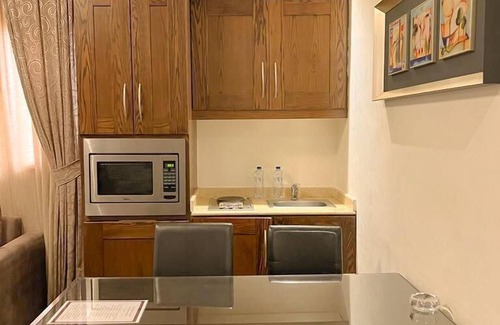 Sari Street Hotel | loren serviced Apartment Alslamah