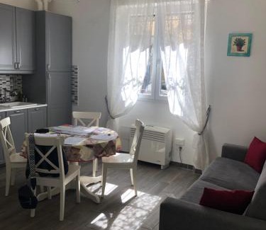 Santa Maria Novella Apartment | Lorenzo Apartment