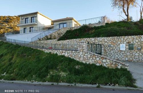 Drimonas House | Loris’House