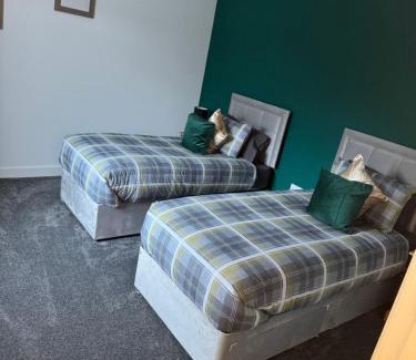 Inverurie House | Lorna Doune