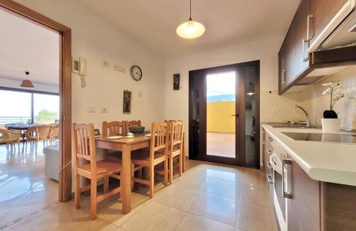 Las Arenas Apartment | Los Briones by The Ocean Rentals