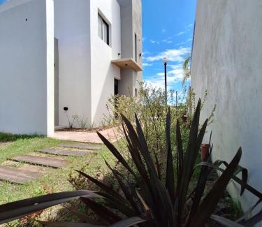 Federacion House | Los Carpinchos: Duplex