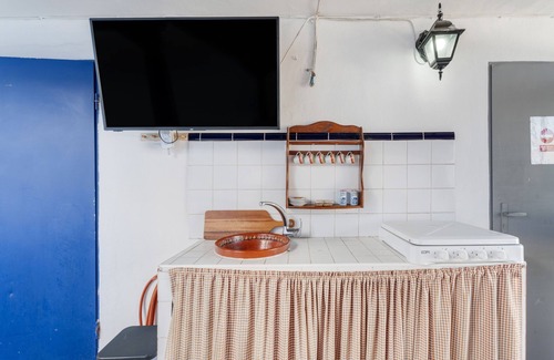 Alcala Apartment | 'Los Charquitos' with Shared Terrace and Wi-Fi