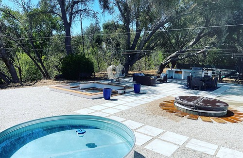 Los Olivos House | Los Olivos Stunner! Walk downtown, cowboy pool, hot tub, fire pit
