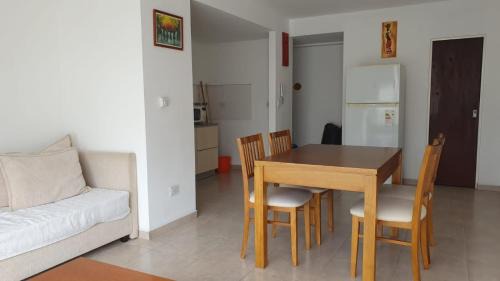 Puerto Madryn Apartment | Los Pehuenes - departamento de 2 dormitorios con cochera