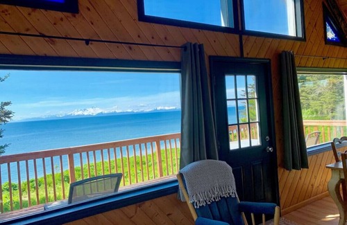 Anchor Point Cabin | Lost Anchor Cabins - Douglas Cabin