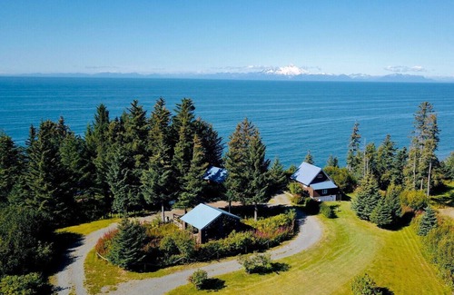 Anchor Point Cabin | Lost Anchor Cabins - Iliamna Cabin