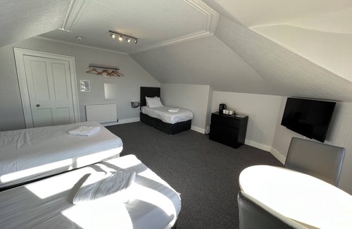 Central Aberdeen Hotel | Lost Guest House - Aberdeen