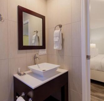 Crescent Beach Hotel | Lost Inn Paradise