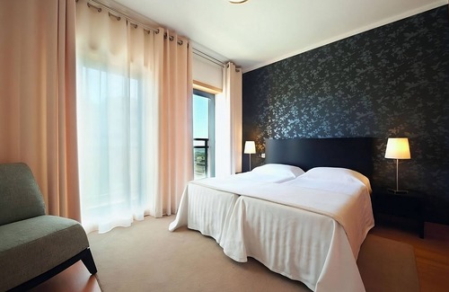 Olhao Hotel | Lots of Fun Activities at Ilha da Armona Beach! Outdoor Pool, Pets are Allowed!