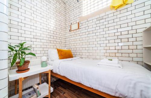 Kennington House | Lotus GuestHouse