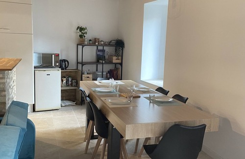 Pomerols House | Lou Castel/Renovated house close to shops