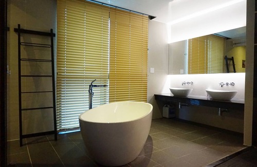 Jinhae Hotel | Louis Boutique Hotel