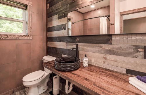 Prescott Apartment | Lounge & Cozy Living | Free Parking