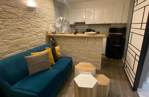 Les Halles Apartment | Louvre-Rivoli 1 bedroom apartment