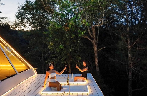 Pa Pae Villa | LOUVREFER