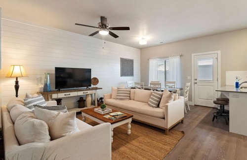 Cedar City House | Love 2 Adventure in the city of "Wonder!"