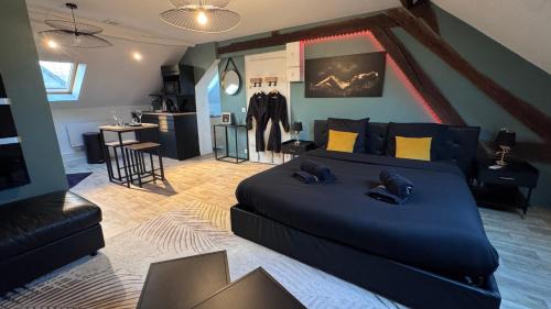 Brie-Comte-Robert Apartment | Love Escape