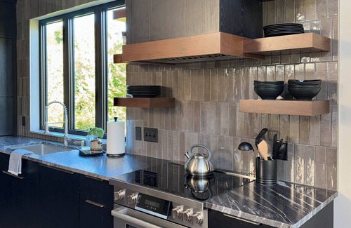 Brainerd House | Love Lake Luxury-Modern Retreat in Brainerd- Sleeps 10