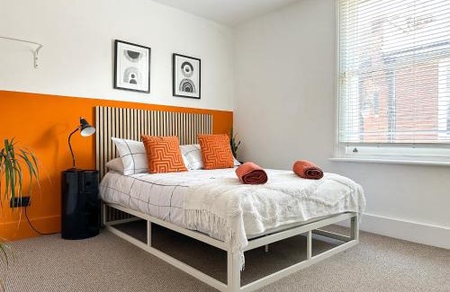 Canterbury Apartment | Love Lane - Cosy & Modern City Centre Guest Suite