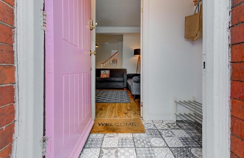 Chester House | Love Street Cottage