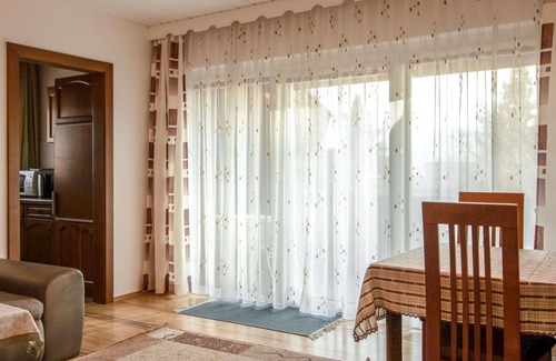 Seelach Apartment | Lovely apartment for 6 people with WIFI, TV, balcony, panoramic view and parking