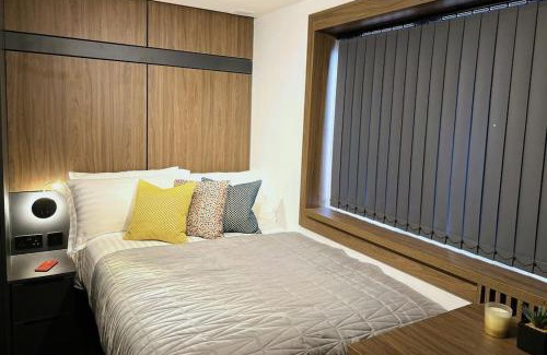 Oadby Apartment | Lovely 1 Bed Studio 1B near Royal Infirmary and DMU