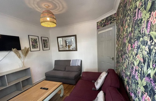 Lewisham Apartment | Lovely 1 bedroom apartment with garden