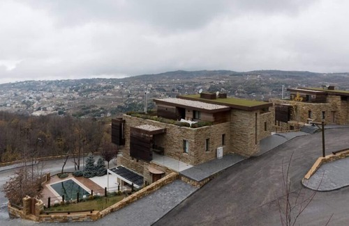 Kfardebian Apartment | Lovely 1BD studio in Redrock