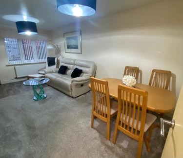 Crosby Apartment | Lovely 2 bed apartment in Crosby