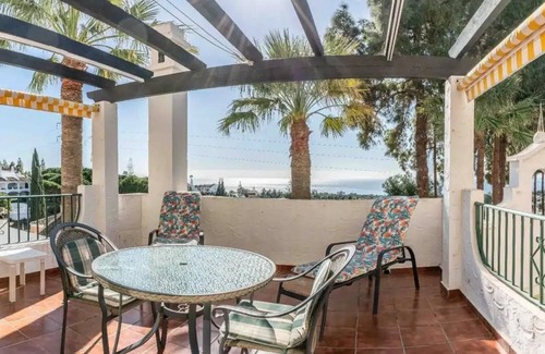 Mijas Apartment | Lovely 2-bed Calahonda Apartment sea & Golf Views