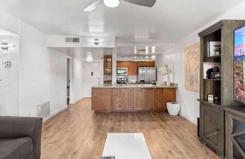 Southwest Village Apartment | Lovely 2-Bedroom Apartment in Scottsdale!