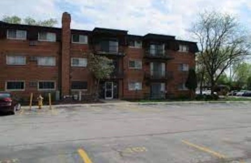 Leroy Condo | Lovely 2 Bedroom Condo With Pool