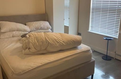 Thornton Heath House | Lovely 2 bedroom home with free parking