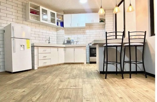 Quito Historic Center Apartment | Lovely 2-Bedroom Rental Unit in Quito