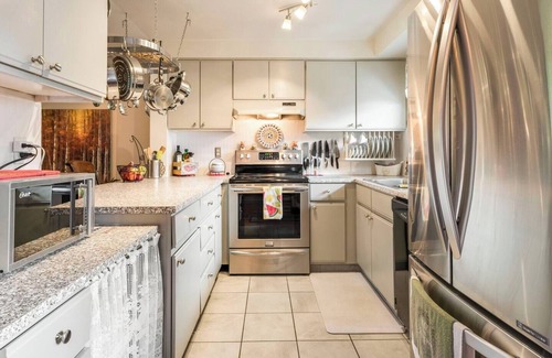 Southeast Boise House | Lovely 2-bedroom townhome close to Greenbelt on the Boise River